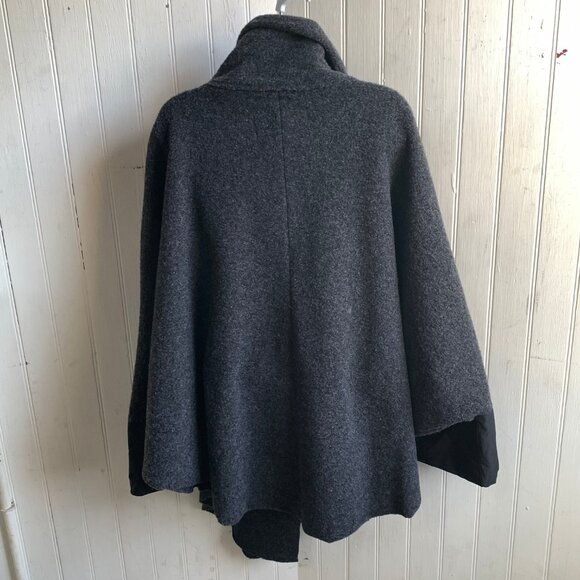 Luukaa Gray Wool Draped Dolman Sleeve Swing Style Jacket Coat US 10 Snap Close - Picture 15 of 16